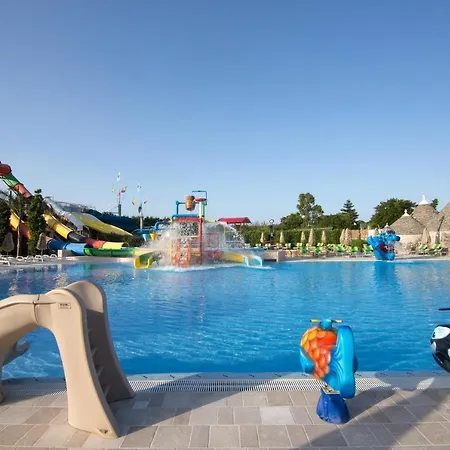 Trulli San Leonardo Bed and breakfast 4*