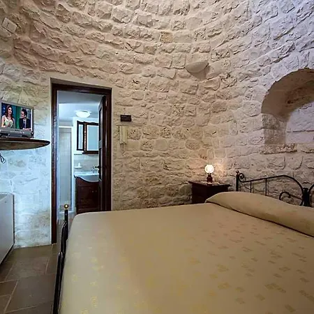 Trulli San Leonardo ベッド・アンド・ブレックファスト 4*