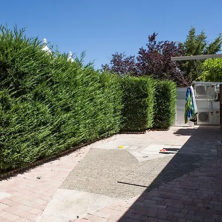 Trulli San Leonardo Bed & Breakfast