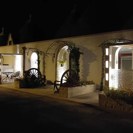 Trulli San Leonardo Alojamento de Acomodação e Pequeno-almoço