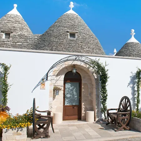 Trulli San Leonardo 2* אלברובלו